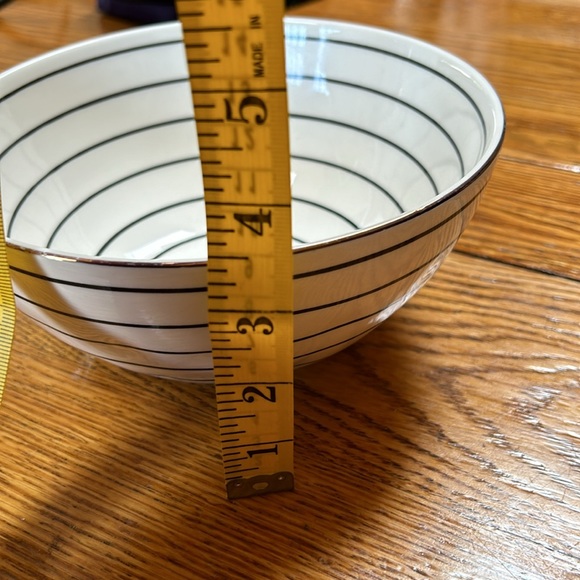 Thyme & Table bowl. White, black stripes, gold edge.  Great condition - Picture 6 of 7